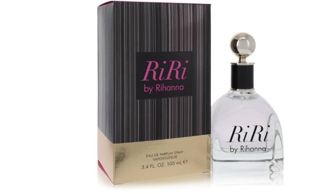 RiRi-Parfum-glass-bottle-by-RihannaRiRi-Parfum-glass-bottle-by-Rihanna